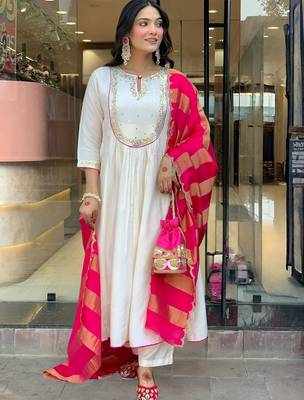 Women's  Embroidery Work Chanderi Flared Kurta Pant and Dupatta Set 5