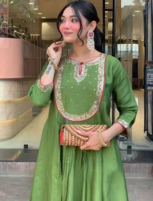 Women's  Embroidery Work Chanderi Flared Kurta Pant and Dupatta Set 2