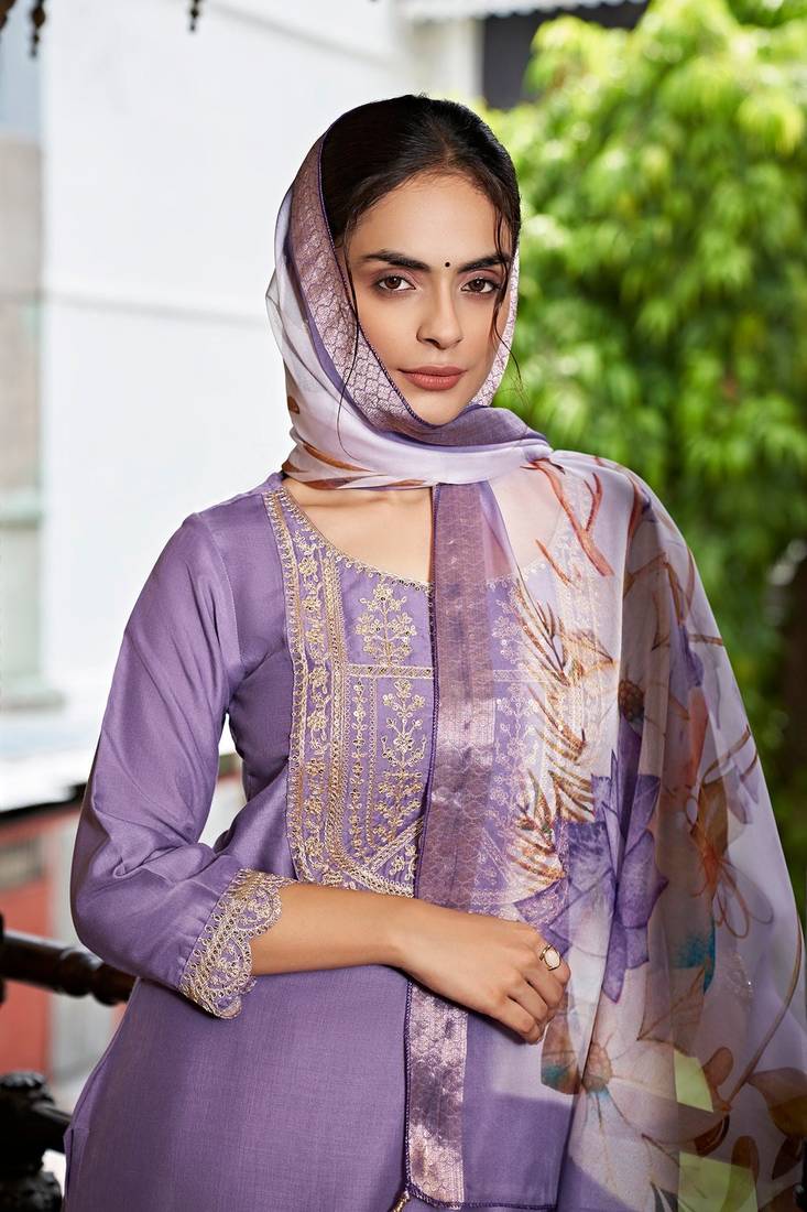 Viscose Rayon Lavendar Color Embroidery Kurta Set