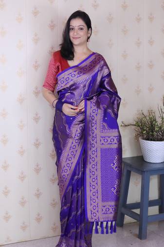 violet soft art silk saree with unstiched blouse