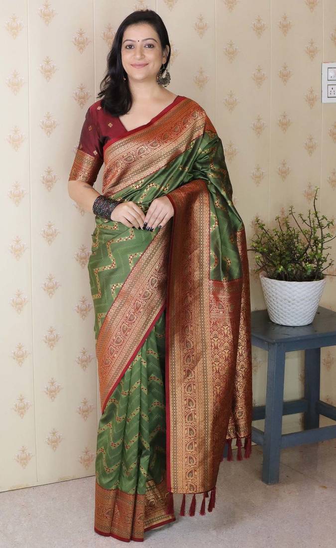 green banarasi soft art silk saree with unstiched blouse