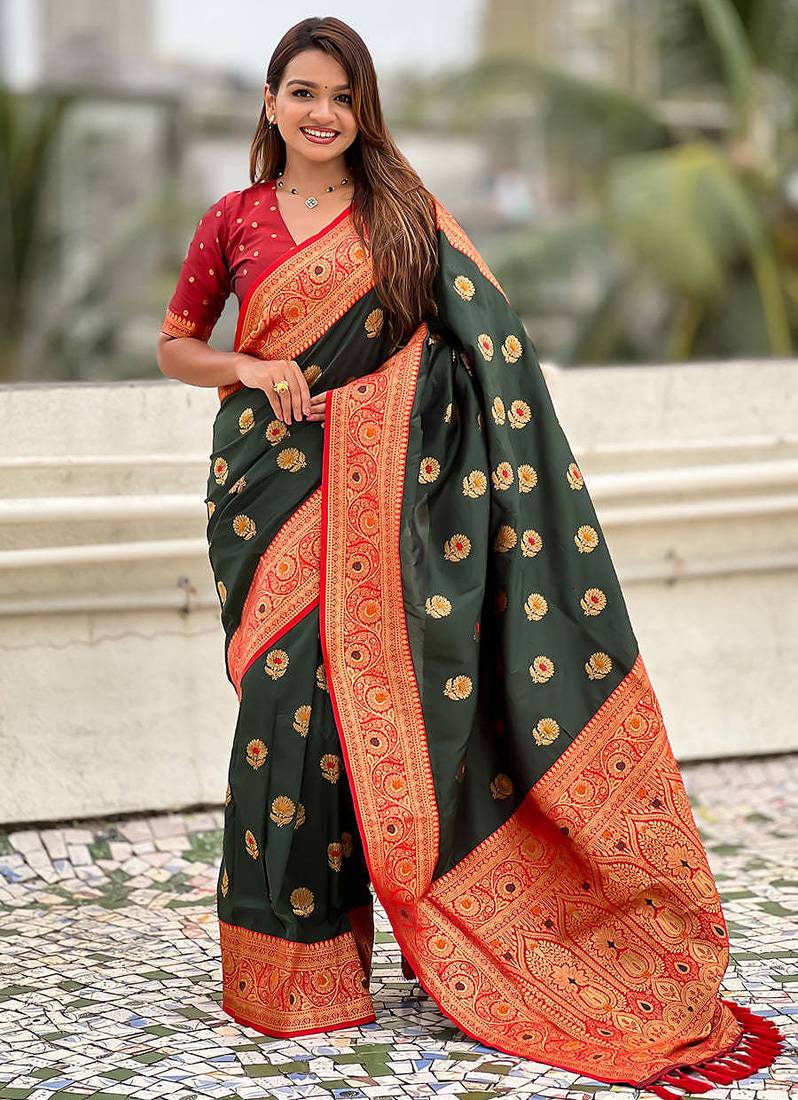 green soft art silk saree with unstiched blouse