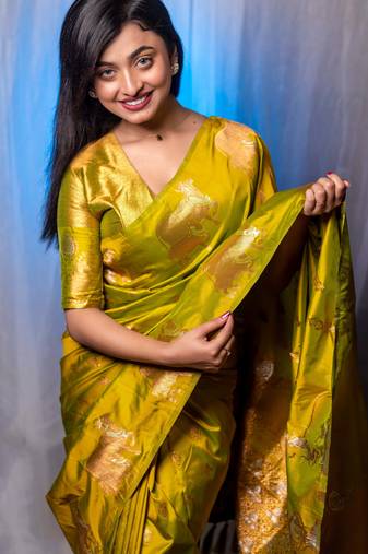 mehendi soft moonga art silk saree with unstiched blouse