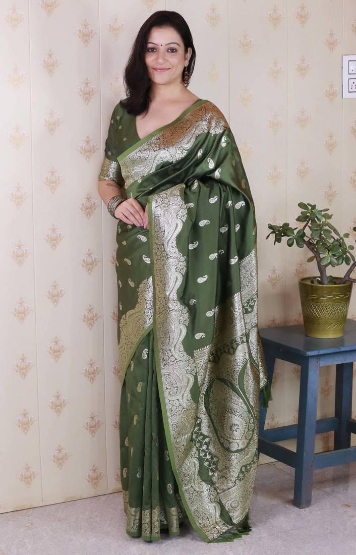 green banarasi soft art silk saree with unstiched blouse