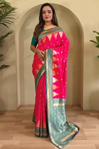Pink woven kanchipuram silk saree with blouse piece