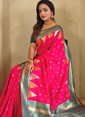 Pink woven kanchipuram silk saree with blouse piece 4