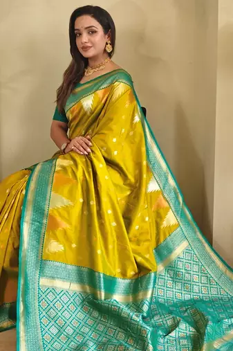 Mustard woven kanchipuram silk saree with blouse piece
