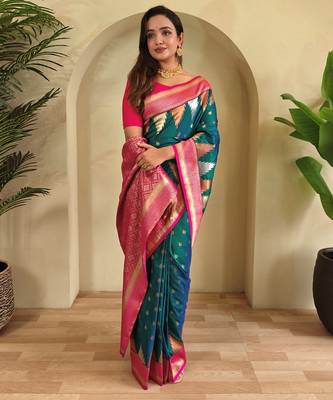 Teal woven kanchipuram silk saree with blouse piece 3
