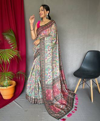Cream printed cotton saree with blouse piece 1