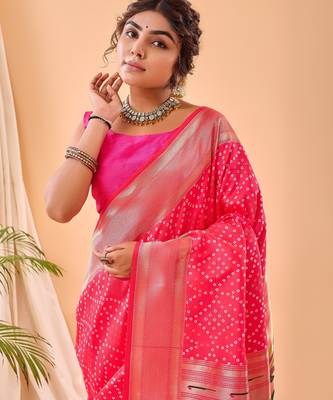 Pink woven silk saree with blouse piece 4
