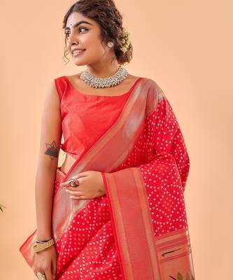 Red woven silk saree with blouse piece 4