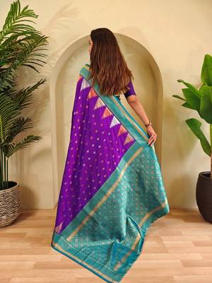 Purple woven kanchipuram silk saree with blouse piece 4