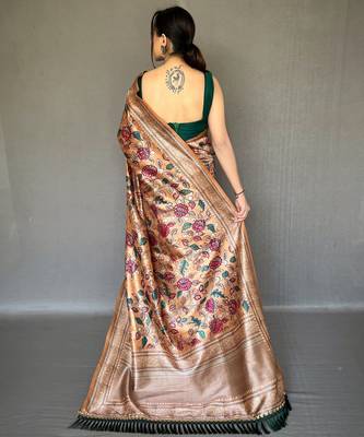 Beige printed silk saree with blouse piece 2