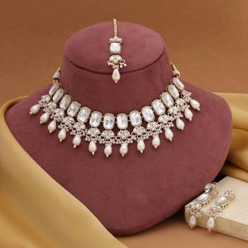 White color kundan necklace set 1