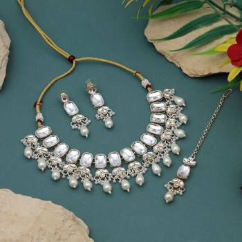 White color kundan necklace set 2