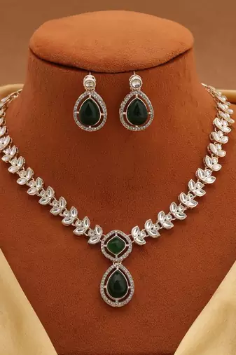 Green color kundan necklace set