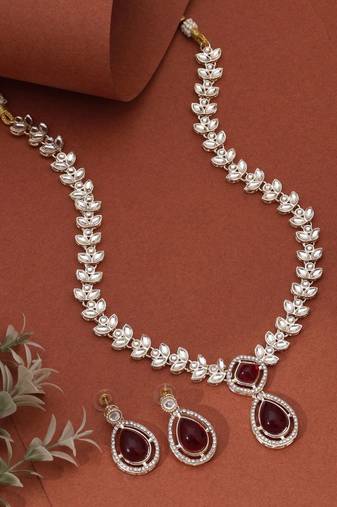 Maroon color kundan necklace set