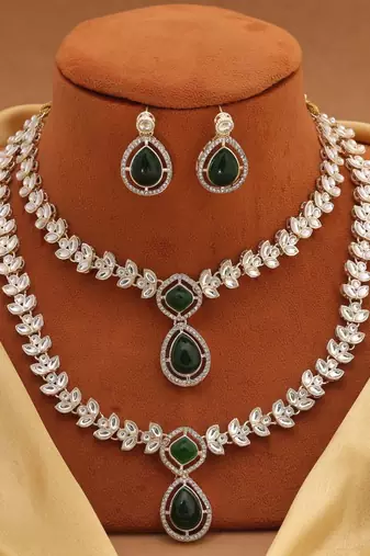 Green color kundan necklace set