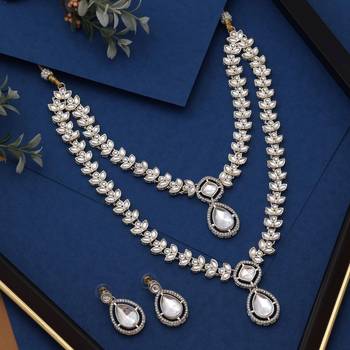 White color kundan necklace set 1