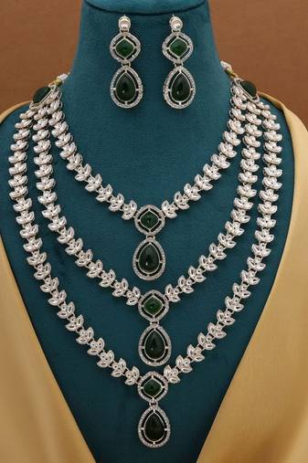 Green color kundan necklace set