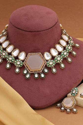 White color kundan necklace set
