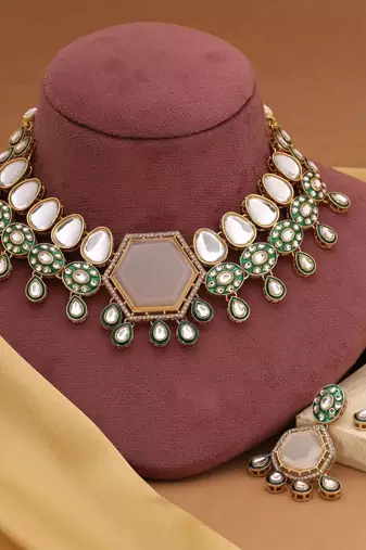 White color kundan necklace set