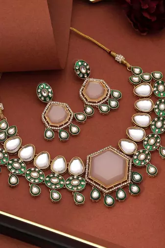 White color kundan necklace set