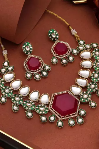 Rani color kundan necklace set