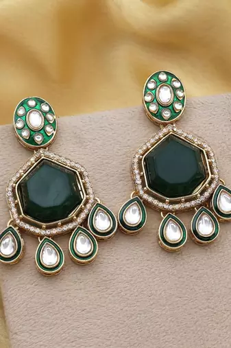 Green color kundan earrings