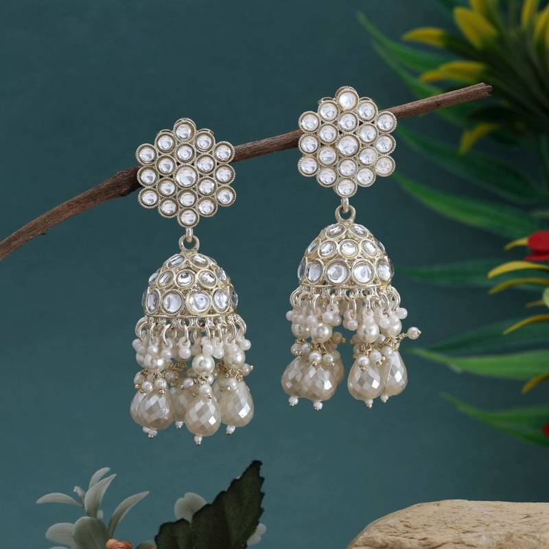 White color kundan earrings