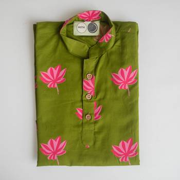 Green fuhsia  hand screen printed boys  ethnic wear- set of 2 2