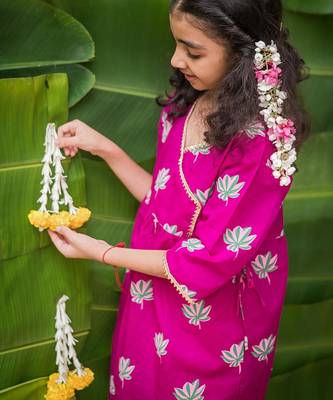 Pink multicolor hand screen printed girls ethnic wear- set of 2 2