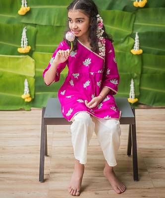 Pink multicolor hand screen printed girls ethnic wear- set of 2 4