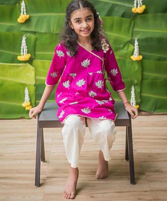 Pink multicolor hand screen printed girls ethnic wear- set of 2 5