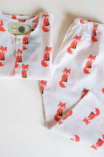 white orangehand screen printed unisex sleepwear set- set of 3