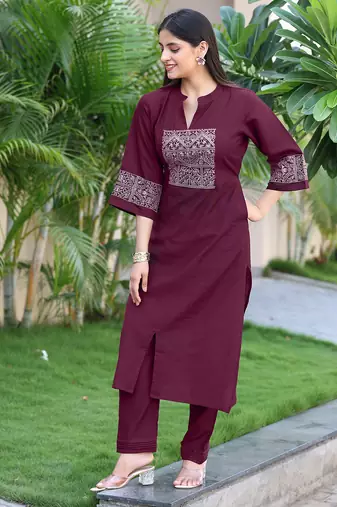 Women Viscos Rayon Kurta With Trouser 