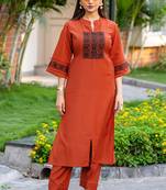 Women Viscos Rayon Kurta With Trouser 