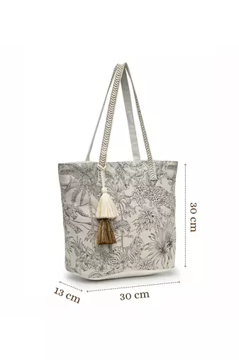 earth edit beige cotton jungle toile shoulder bag