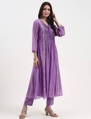 purple mul chanderi kurta dupatta pant set with handwork 5
