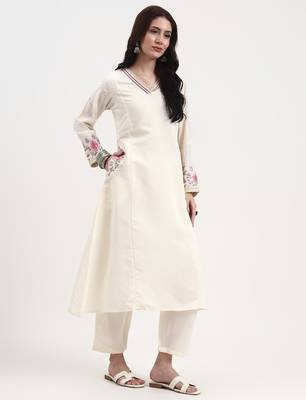 roman silk cream kurta dupatta pant setset 5