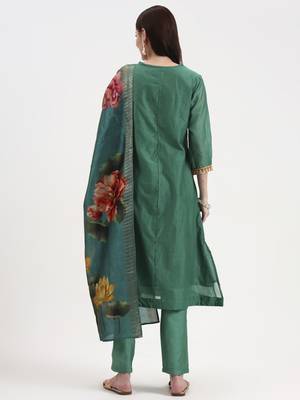 green chanderi a line dori embroidery kurta set with pant and dupatta 3
