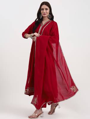 red vichitra kalidaar kurta set with pant and dupatta 2