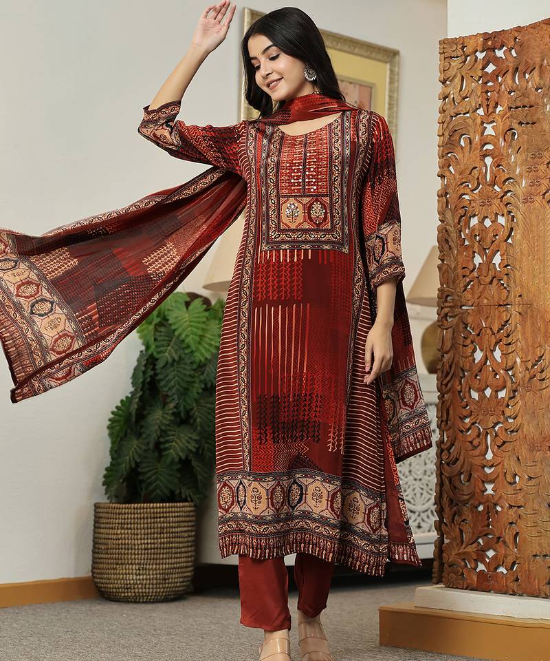 Yufta natural crepe maroon kurta dupatta pant set