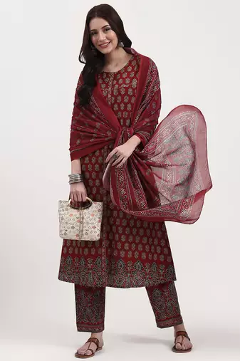 Yufta rust pure cotton a flared kurta set with pant and dupatta