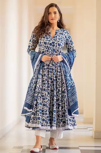 White Blue Floral Printed Anarkali Kurti Pant Dupatta Se