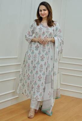 White Floral Block Printed Indian Kurti Pant Set  1