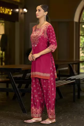 Fuchsia pink pure crepe abstract print festive & party co-ord set