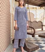 Women Heavy Rayon Kurta With Trouser