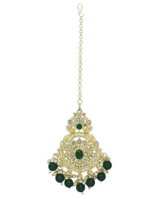 Gold plated cubic zircon studded green earrings with maangtikka set 5
