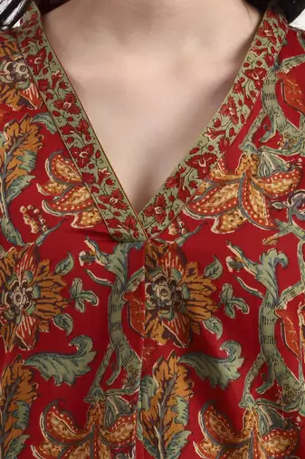 red and green cotton straight top